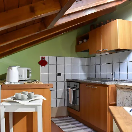 Casa In Contrada: Cozy Flat In Old Town Беллано