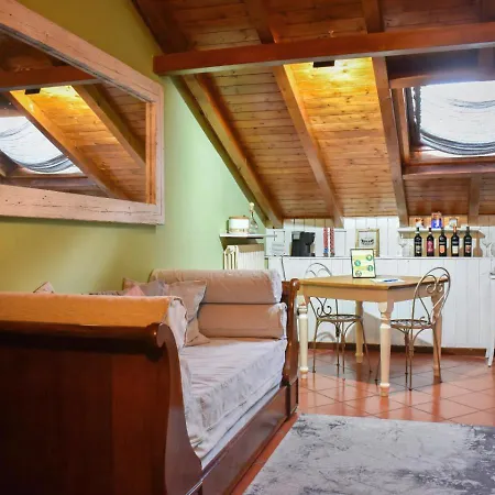 Casa In Contrada: Cozy Flat In Old Town Apartment Bellano